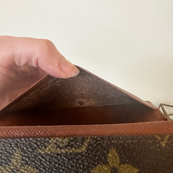 Louis Vuitton Tresor Trifold Monogram Wallet - Picture 12 of 13